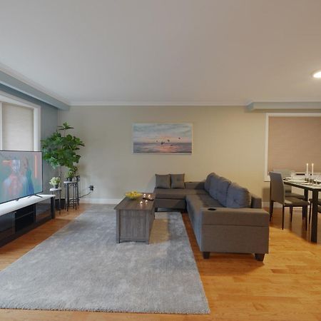 Apartament Musician'S Retreat Near Toronto Subway Zewnętrze zdjęcie